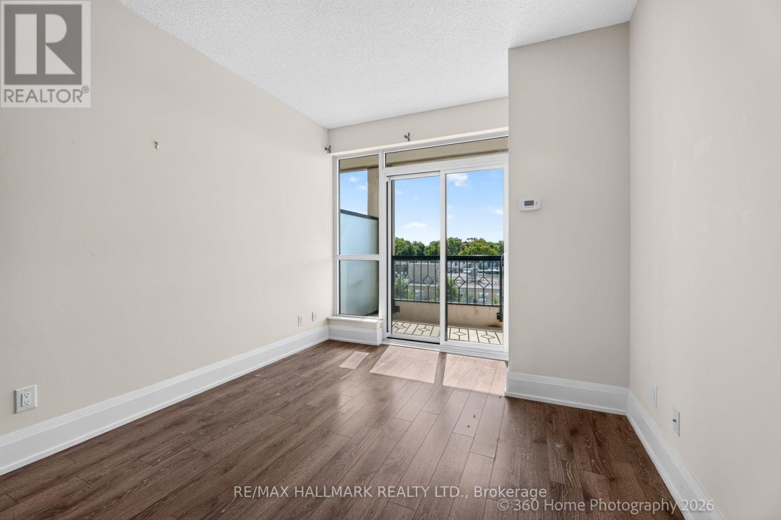 711 - 2 Old Mill Drive, Toronto, Ontario  M6S 0A2 - Photo 15 - W13656298