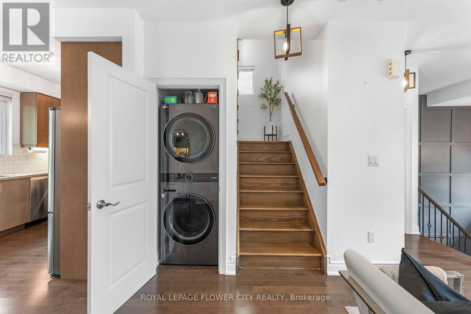 62 Pony Farm Drive, Toronto, Ontario  M9R 0B3 - Photo 14 - W13808538