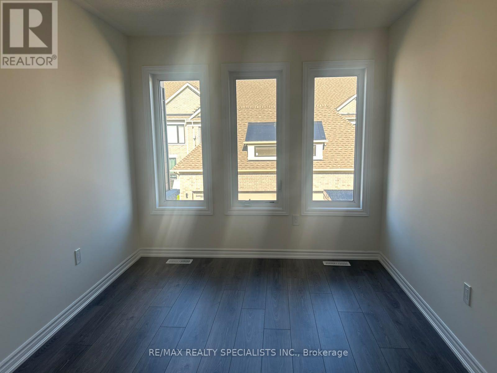 67 Watts Mews, Kawartha Lakes, Ontario  K9V 5Z5 - Photo 15 - X13808602