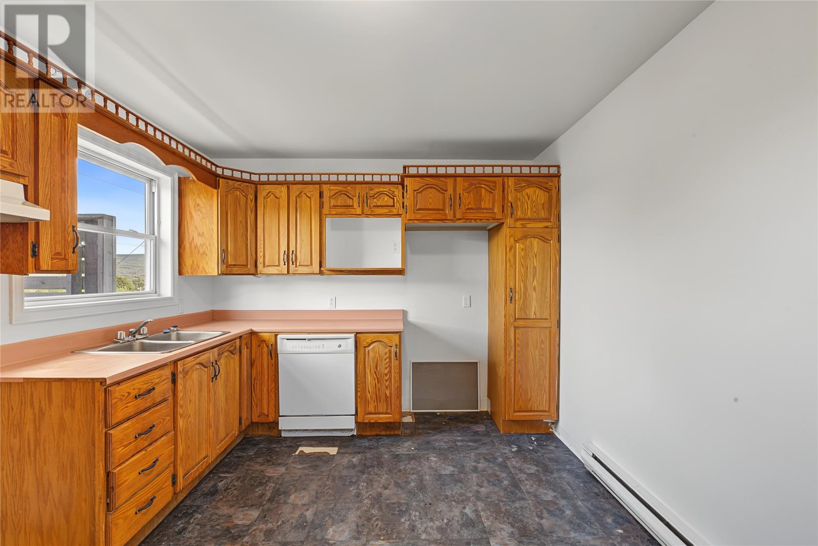 24 Gary Drive, St. John's — photo 13