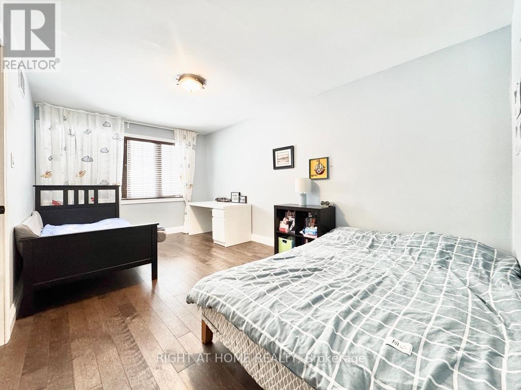 16 Grants Way, Barrie, Ontario  L4N 0J4 - Photo 12 - S13806924
