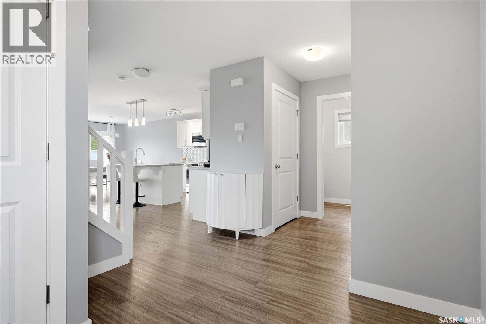 8933 Kestral Drive, Regina, Saskatchewan  S4Y 0C2 - Photo 4 - SK048950
