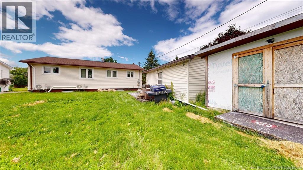 155 Ellerdale Avenue, Moncton, New Brunswick  E1A 3M8 - Photo 4 - NB143932