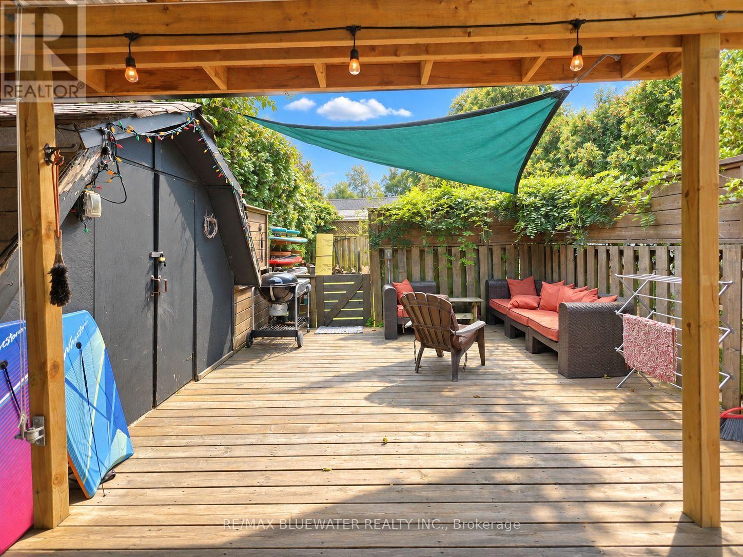 6379 West Parkway Drive, Lambton Shores, Ontario  N0N 1J0 - Photo 15 - X13808710