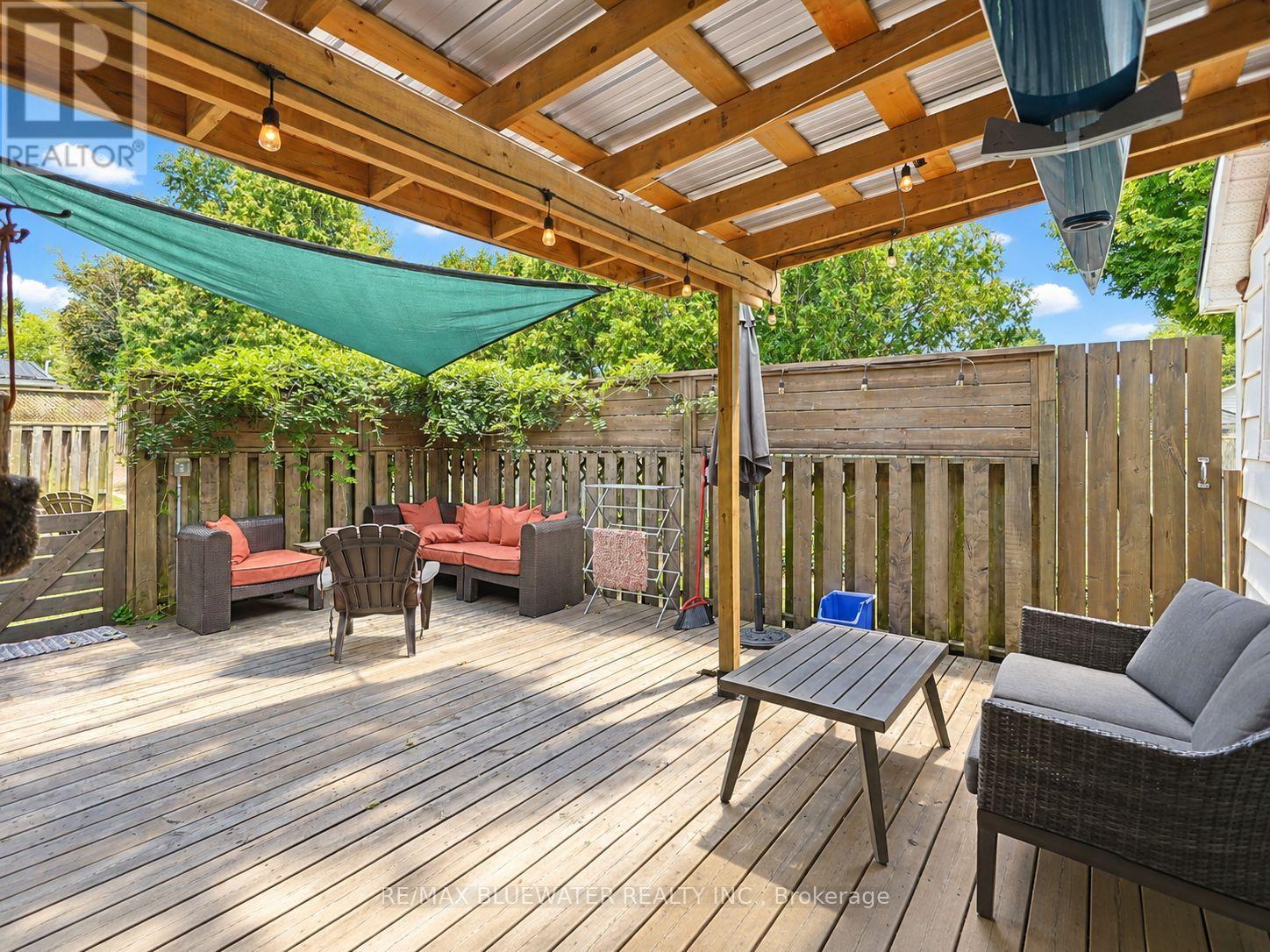 6379 West Parkway Drive, Lambton Shores, Ontario  N0N 1J0 - Photo 16 - X13808710