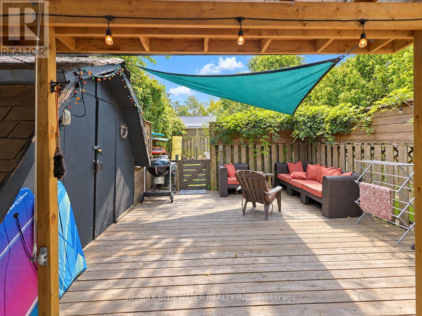 6379 West Parkway Drive, Lambton Shores, Ontario  N0N 1J0 - Photo 17 - X13808710