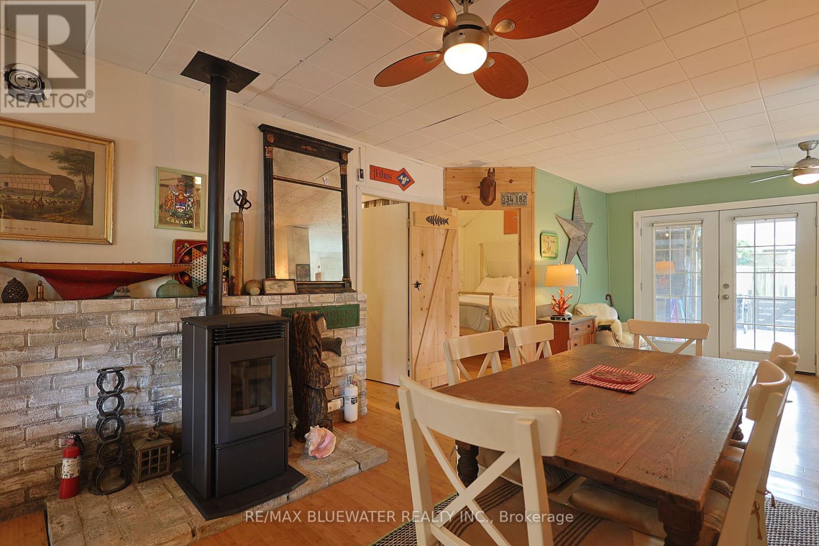 6379 West Parkway Drive, Lambton Shores, Ontario  N0N 1J0 - Photo 25 - X13808710