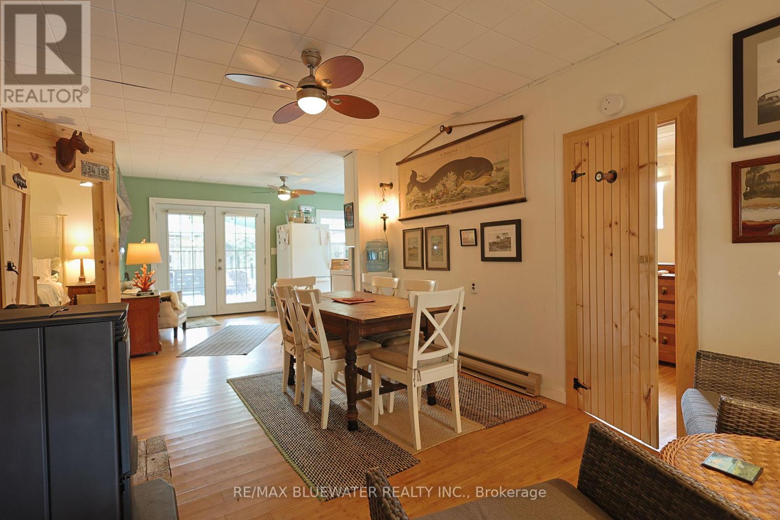 6379 West Parkway Drive, Lambton Shores, Ontario  N0N 1J0 - Photo 27 - X13808710