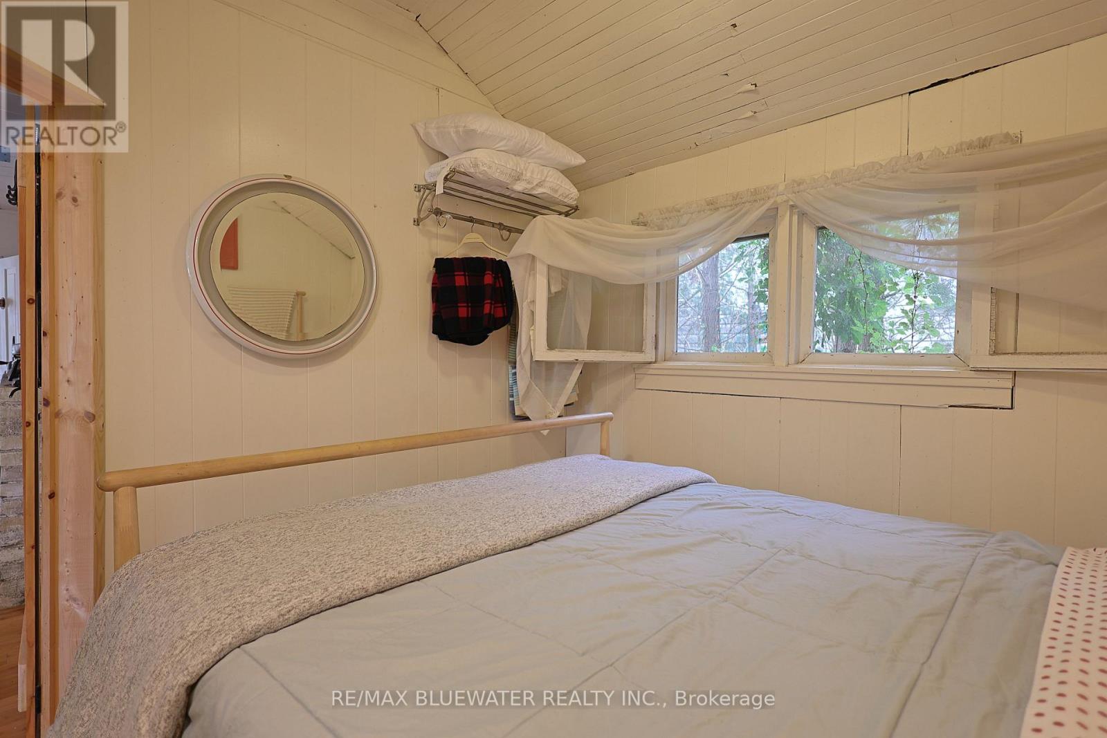 6379 West Parkway Drive, Lambton Shores, Ontario  N0N 1J0 - Photo 32 - X13808710