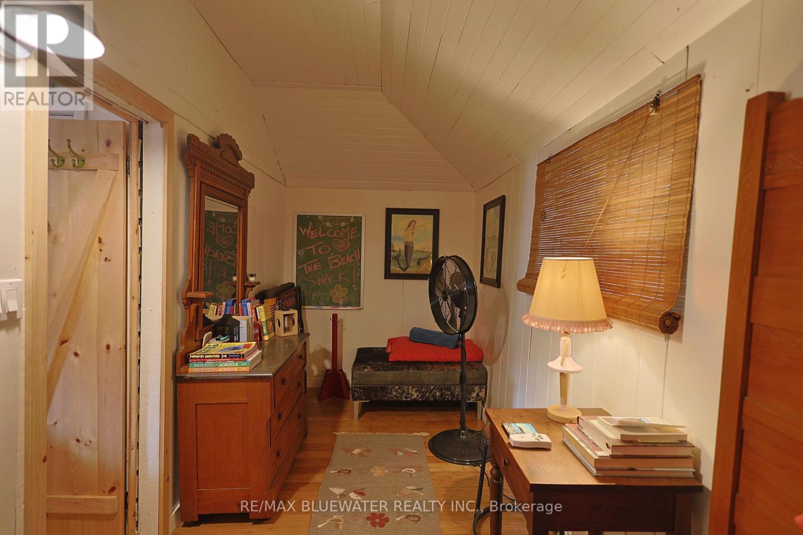 6379 West Parkway Drive, Lambton Shores, Ontario  N0N 1J0 - Photo 37 - X13808710