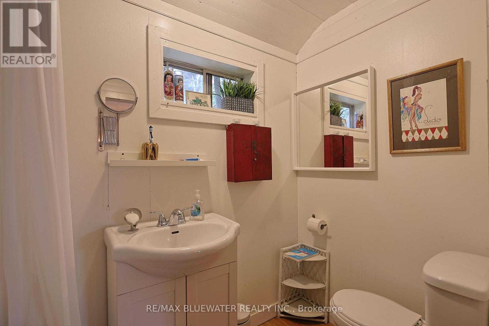 6379 West Parkway Drive, Lambton Shores, Ontario  N0N 1J0 - Photo 39 - X13808710