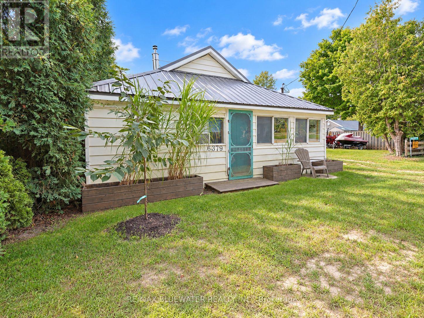 6379 West Parkway Drive, Lambton Shores, Ontario  N0N 1J0 - Photo 6 - X13808710