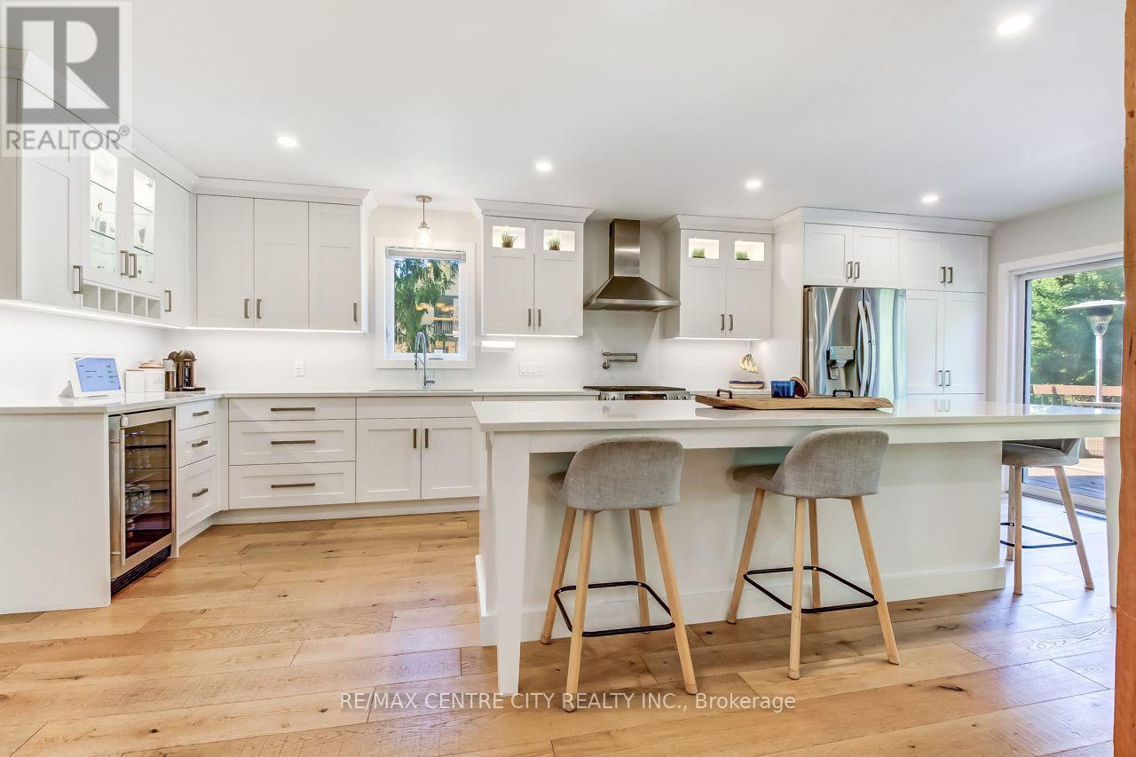 37450 Lake Line, Southwold, Ontario  N5L 1J1 - Photo 8 - X13809032