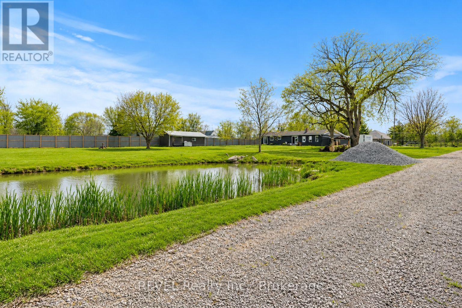 3290 Switch Road, Fort Erie (Black Creek), Ontario  L0S 1S0 - Photo 39 - X13808716