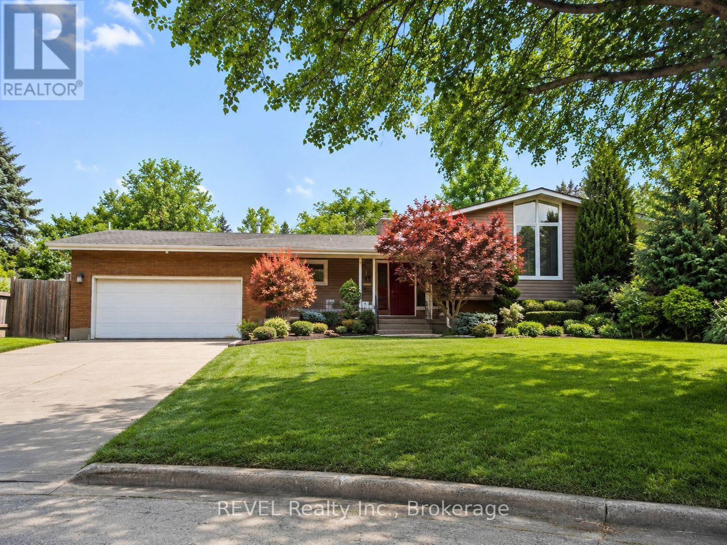7285 ROLLING ACRES CRESCENT