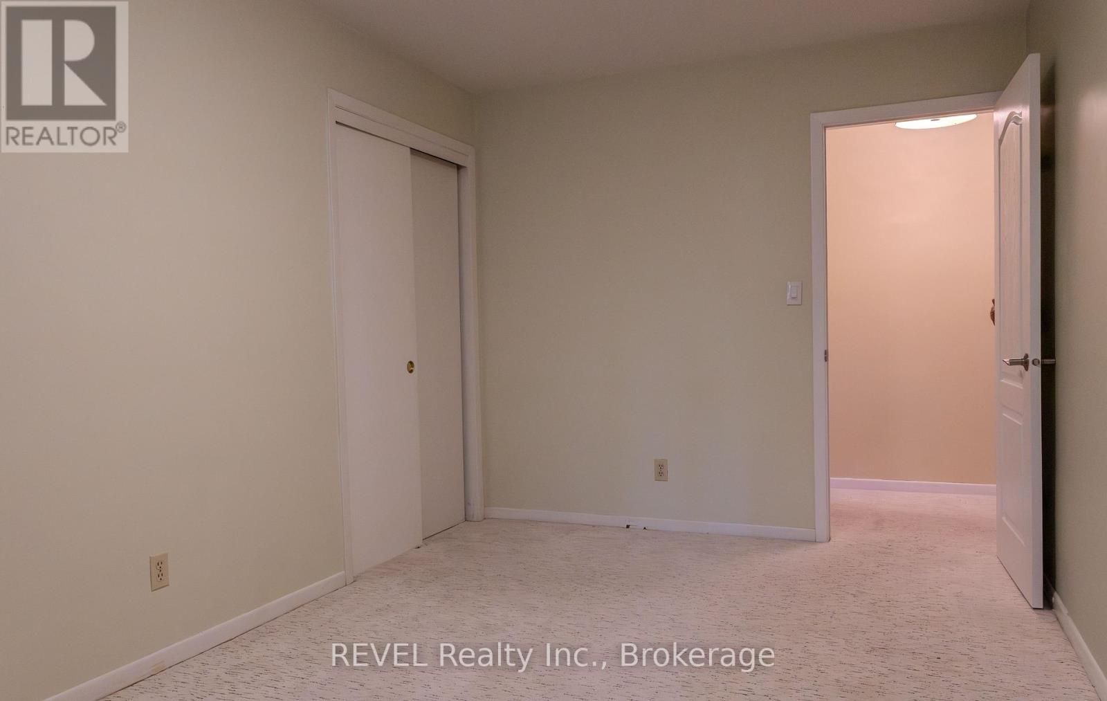 7285 Rolling Acres Crescent, Niagara Falls, Ontario  L2J 1E5 - Photo 20 - X13808726