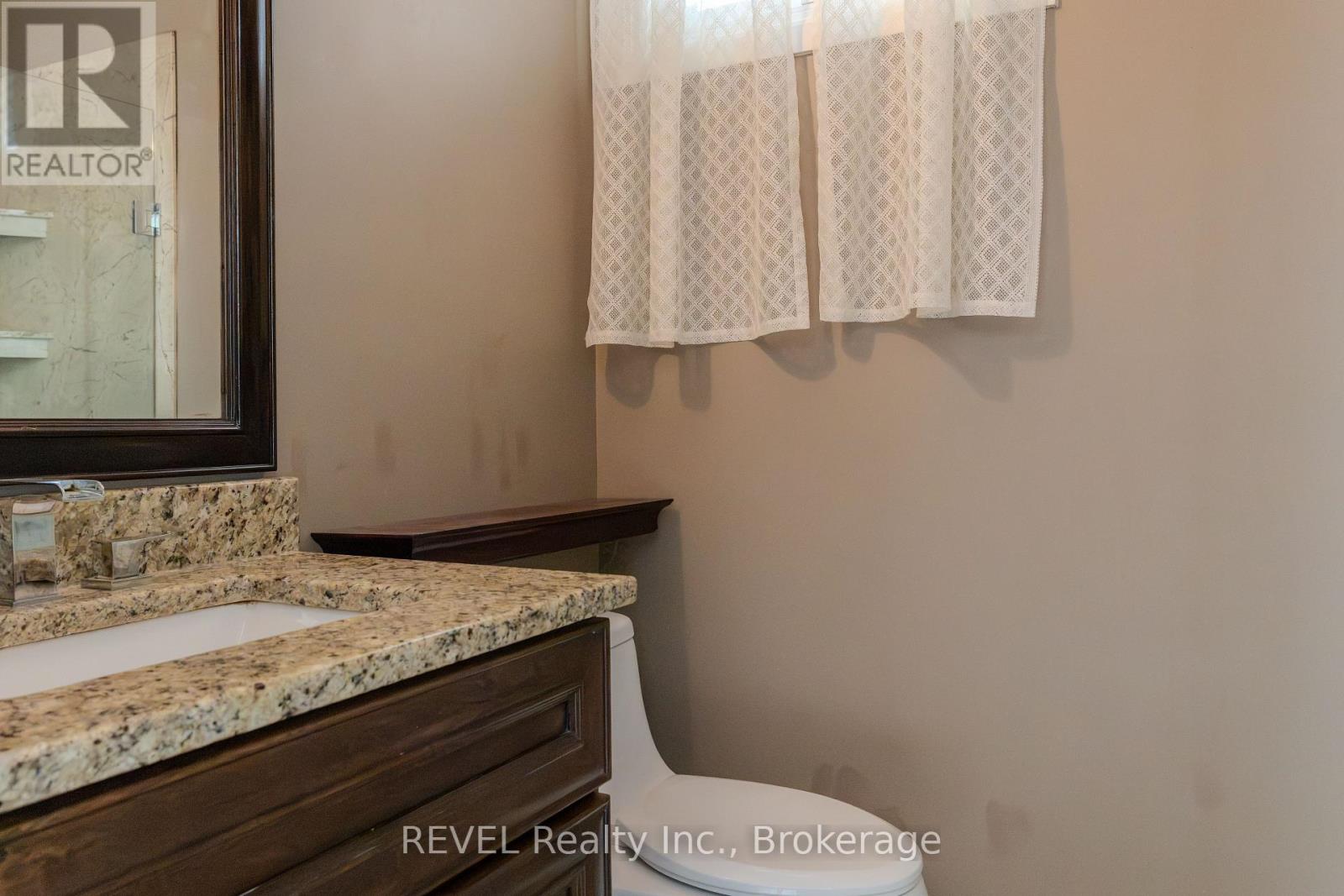 7285 Rolling Acres Crescent, Niagara Falls, Ontario  L2J 1E5 - Photo 30 - X13808726