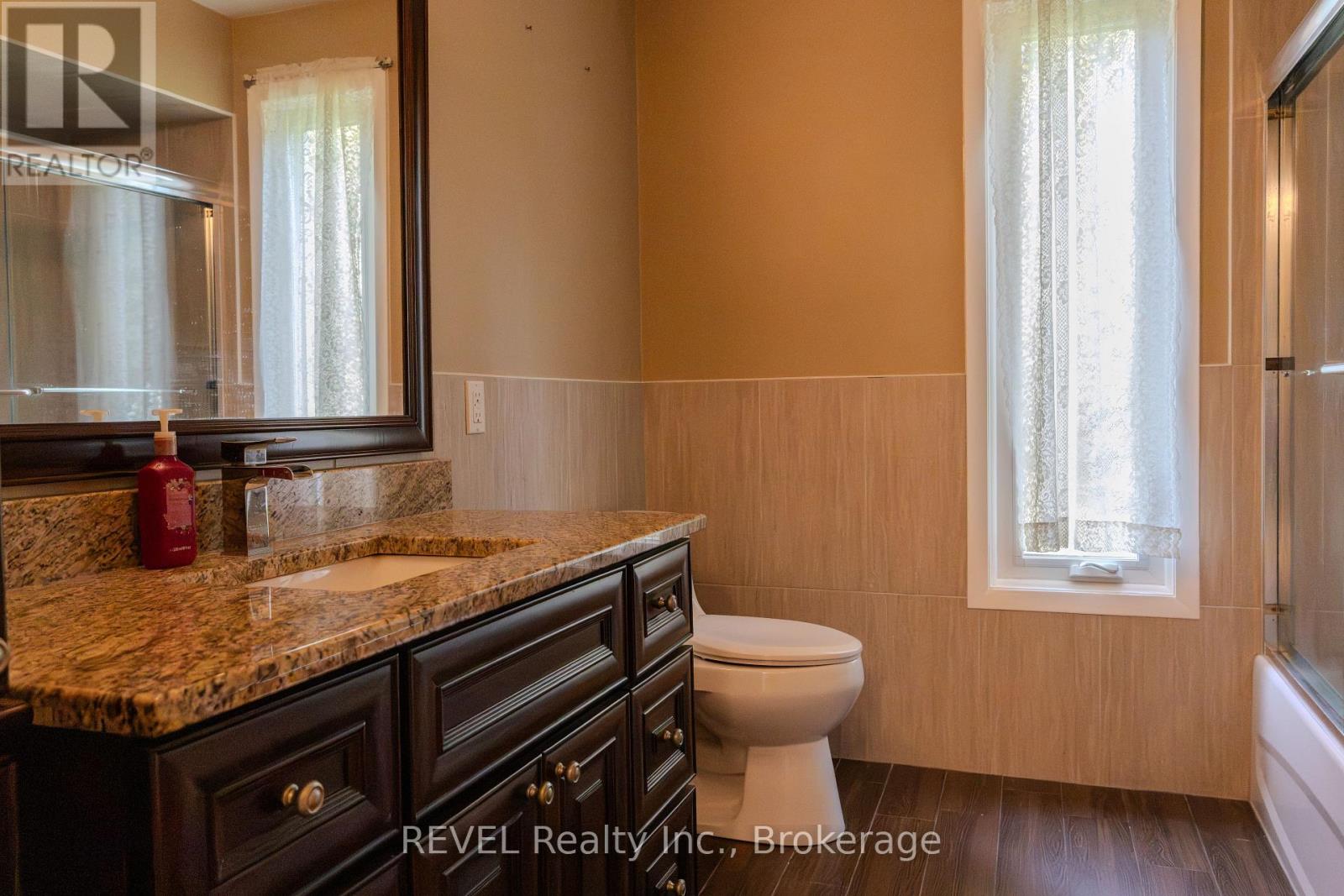 7285 Rolling Acres Crescent, Niagara Falls, Ontario  L2J 1E5 - Photo 31 - X13808726