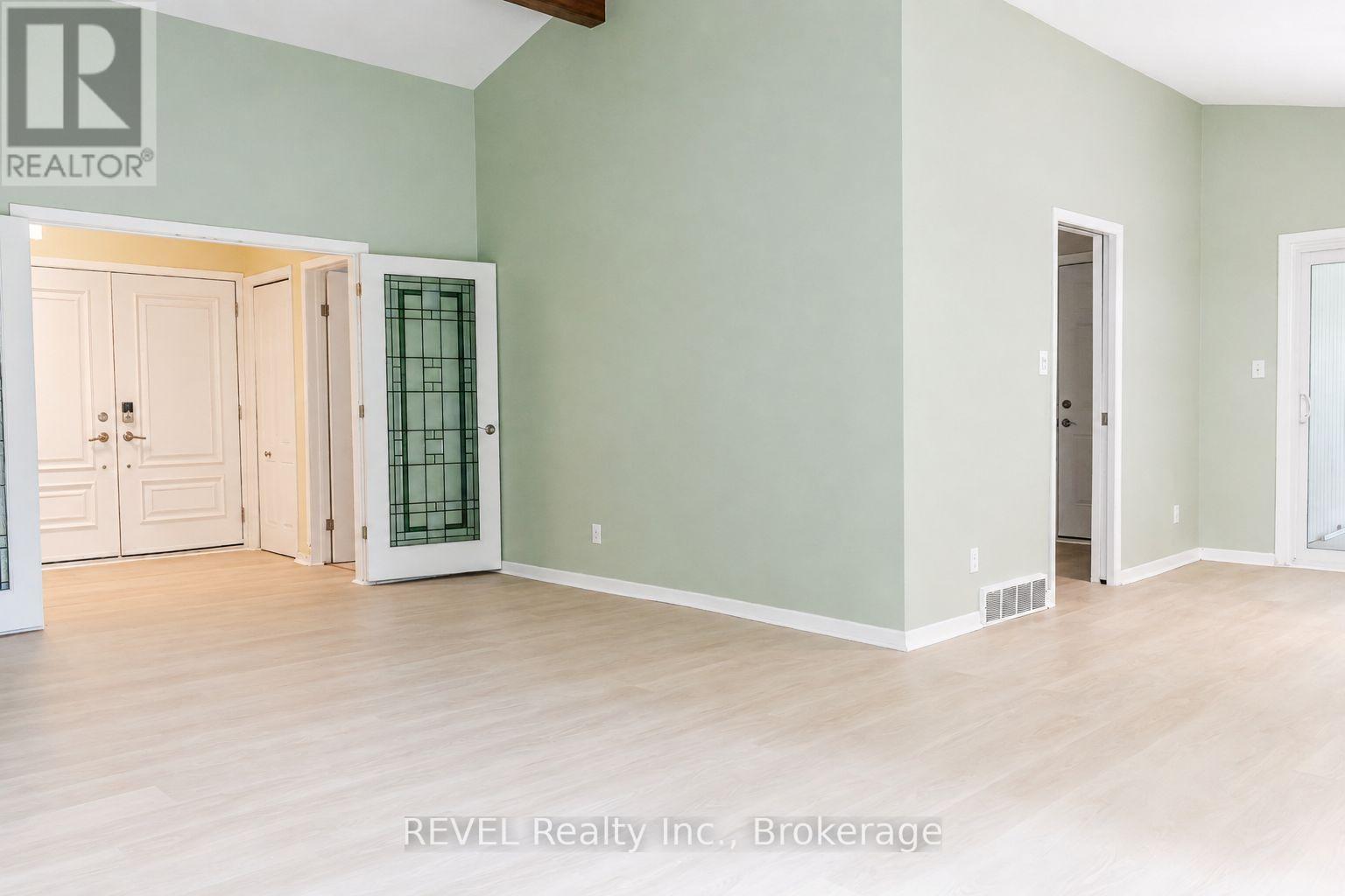 7285 Rolling Acres Crescent, Niagara Falls, Ontario  L2J 1E5 - Photo 7 - X13808746