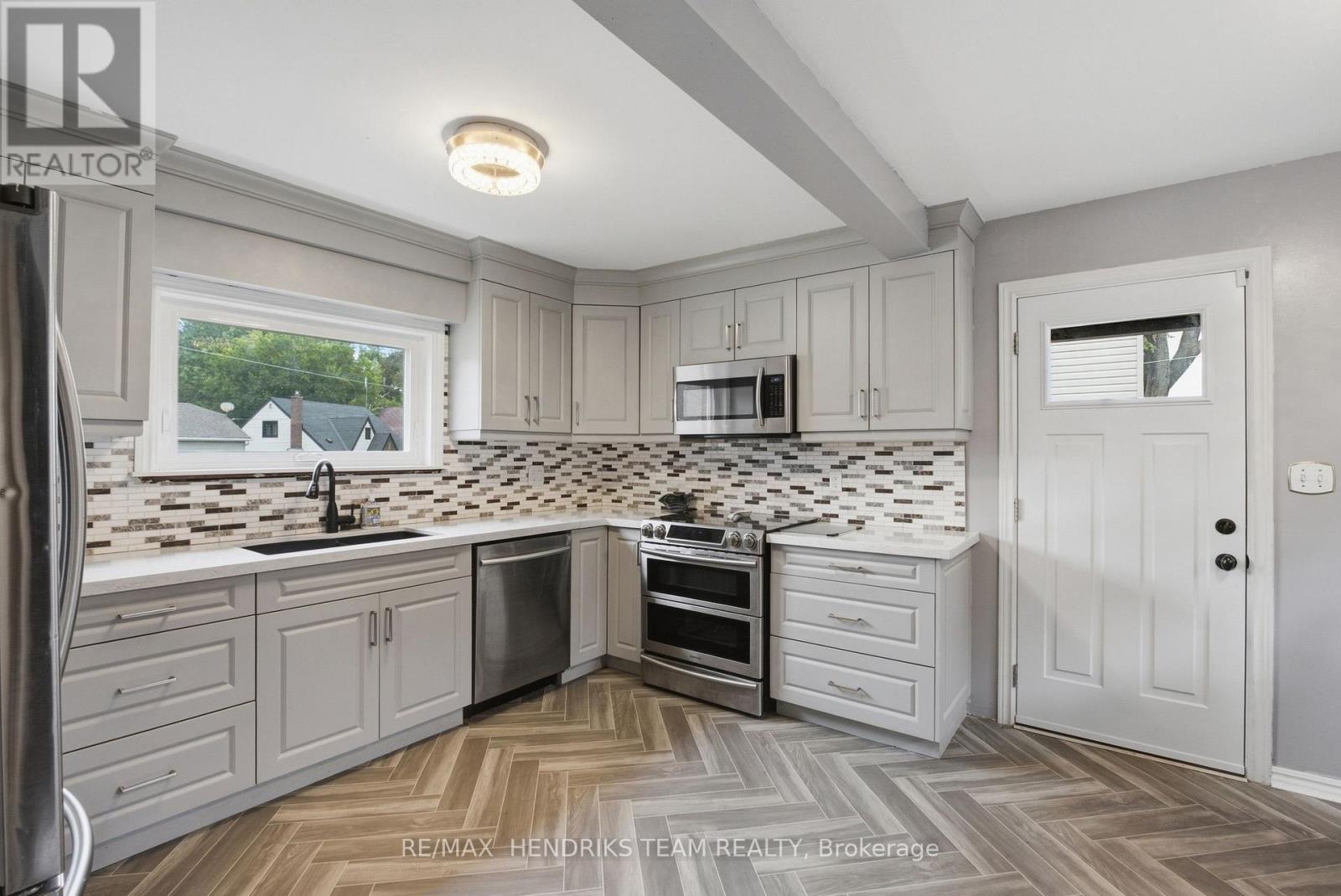 5196 Ontario Avenue, Niagara Falls, Ontario  L2E 3S3 - Photo 11 - X13808954