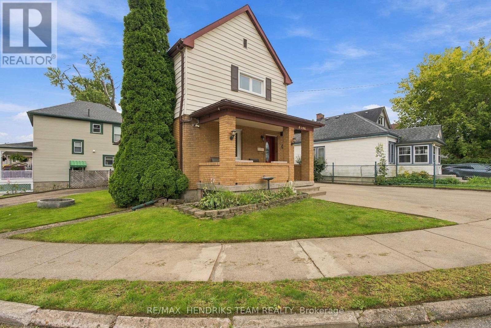 5196 Ontario Avenue, Niagara Falls, Ontario  L2E 3S3 - Photo 2 - X13808954