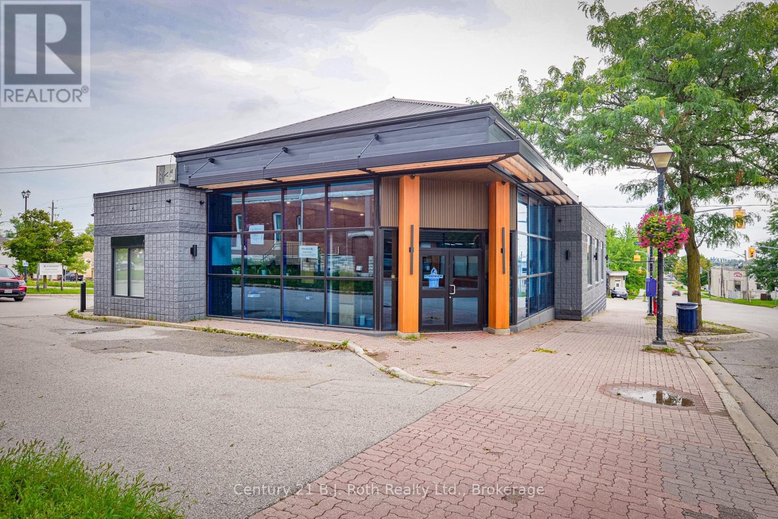 40 Peter Street S, Orillia, Ontario  L3V 5A9 - Photo 25 - S13808702