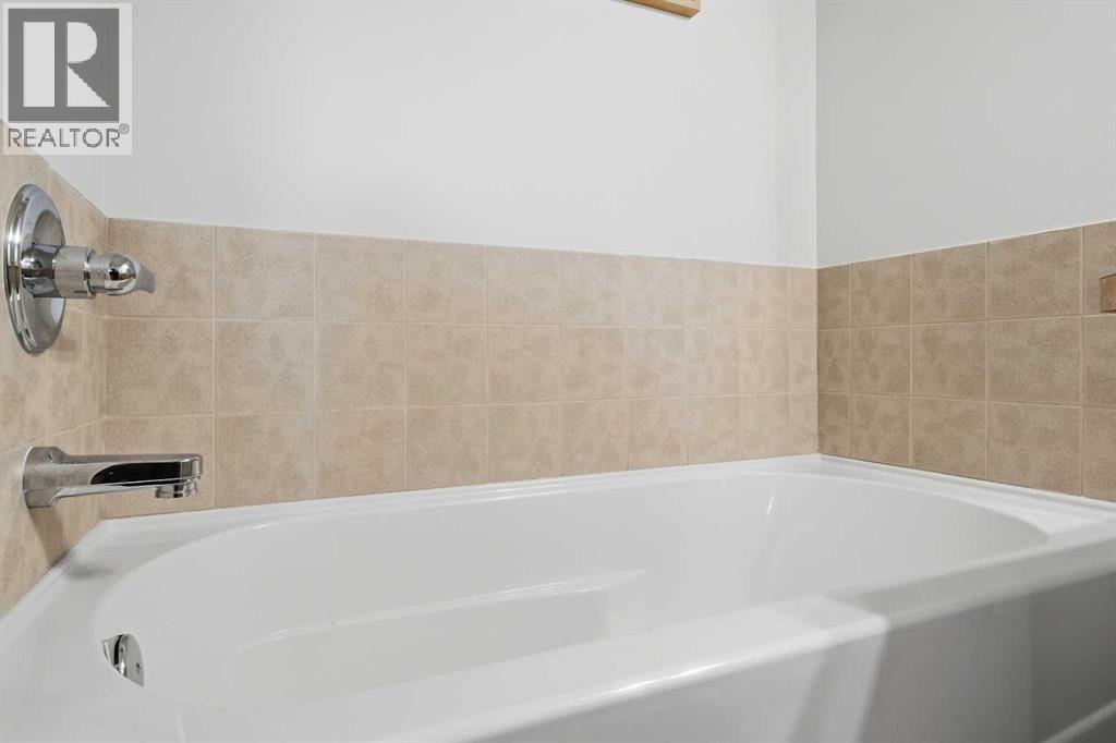 15 Tuscany Reserve Bay NW