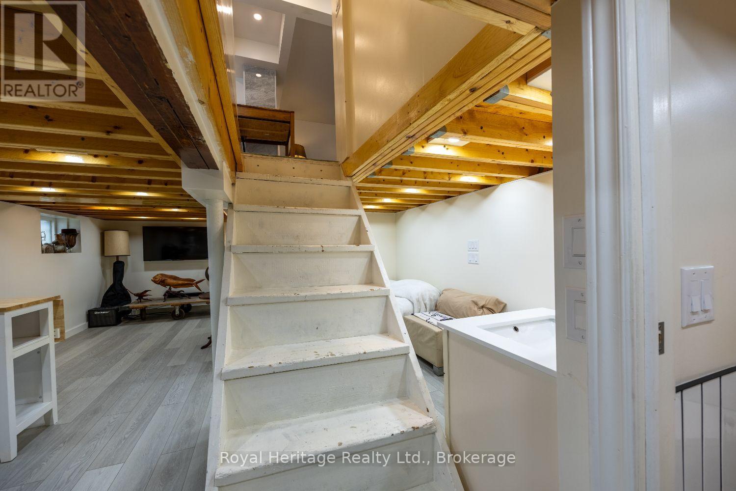 207 Valencia Road, Oshawa, Ontario  L1J 1P2 - Photo 28 - E13808772