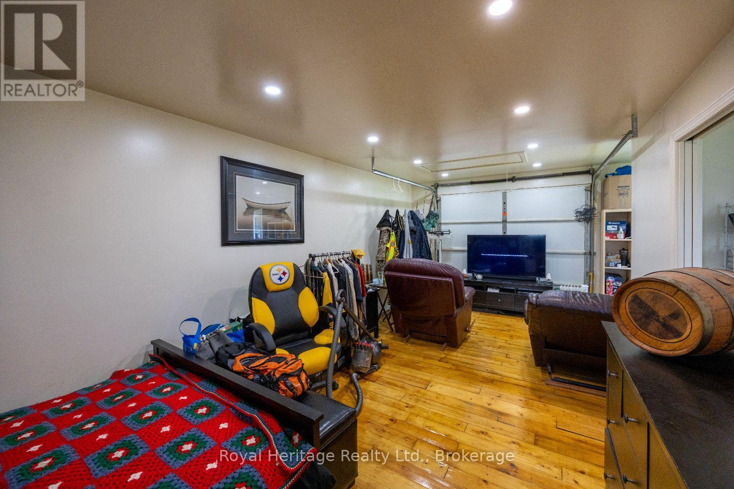 207 Valencia Road, Oshawa, Ontario  L1J 1P2 - Photo 34 - E13808772