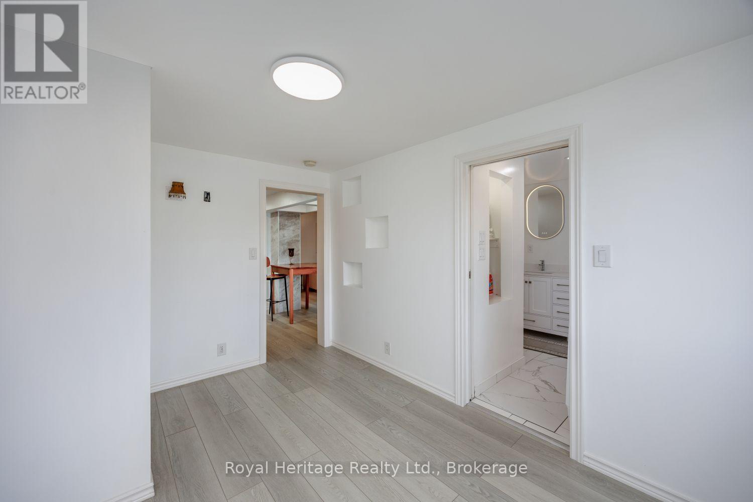 207 Valencia Road, Oshawa, Ontario  L1J 1P2 - Photo 18 - E13808814