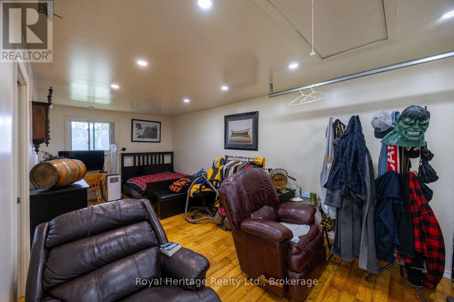 207 Valencia Road, Oshawa, Ontario  L1J 1P2 - Photo 34 - E13808814