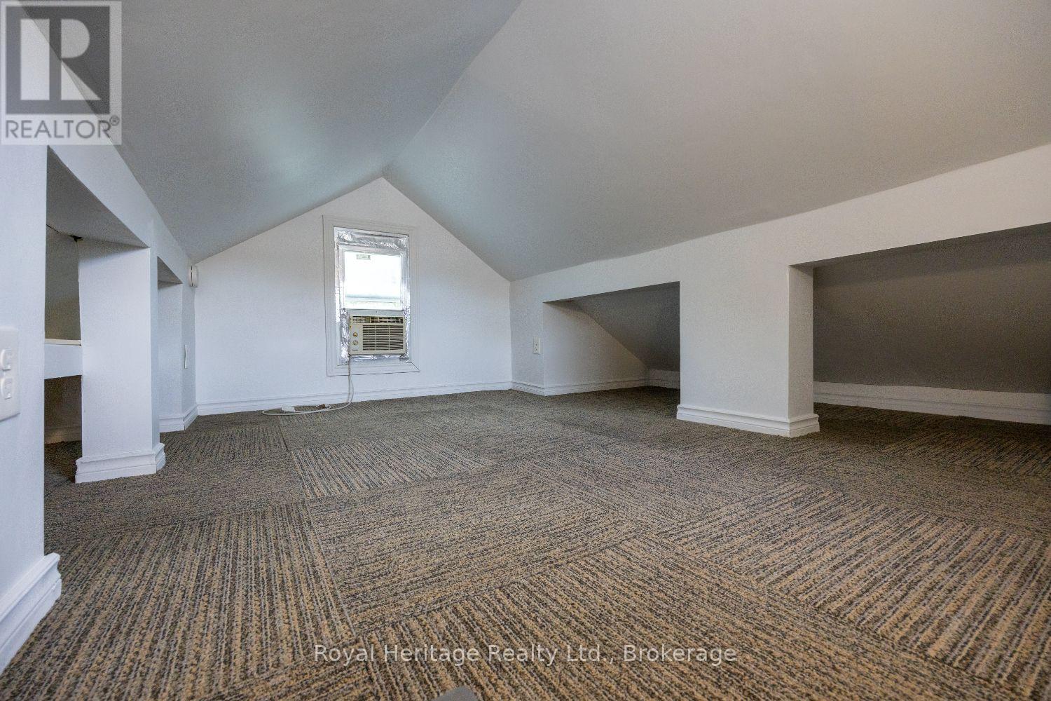 203 Valencia Road, Oshawa, Ontario  L1J 1P2 - Photo 13 - E13808854