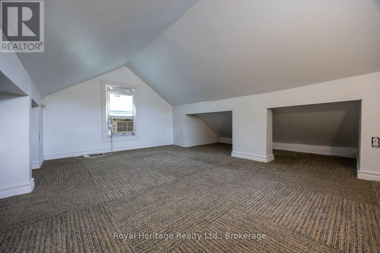 203 Valencia Road, Oshawa, Ontario  L1J 1P2 - Photo 14 - E13808854