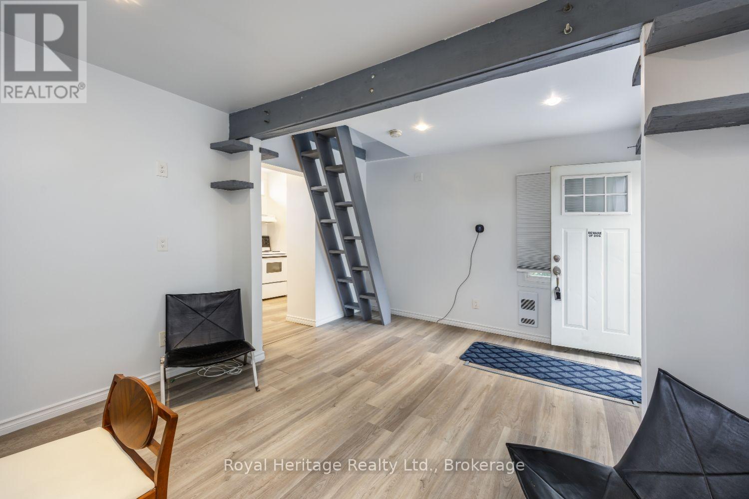 203 Valencia Road, Oshawa, Ontario  L1J 1P2 - Photo 7 - E13808854