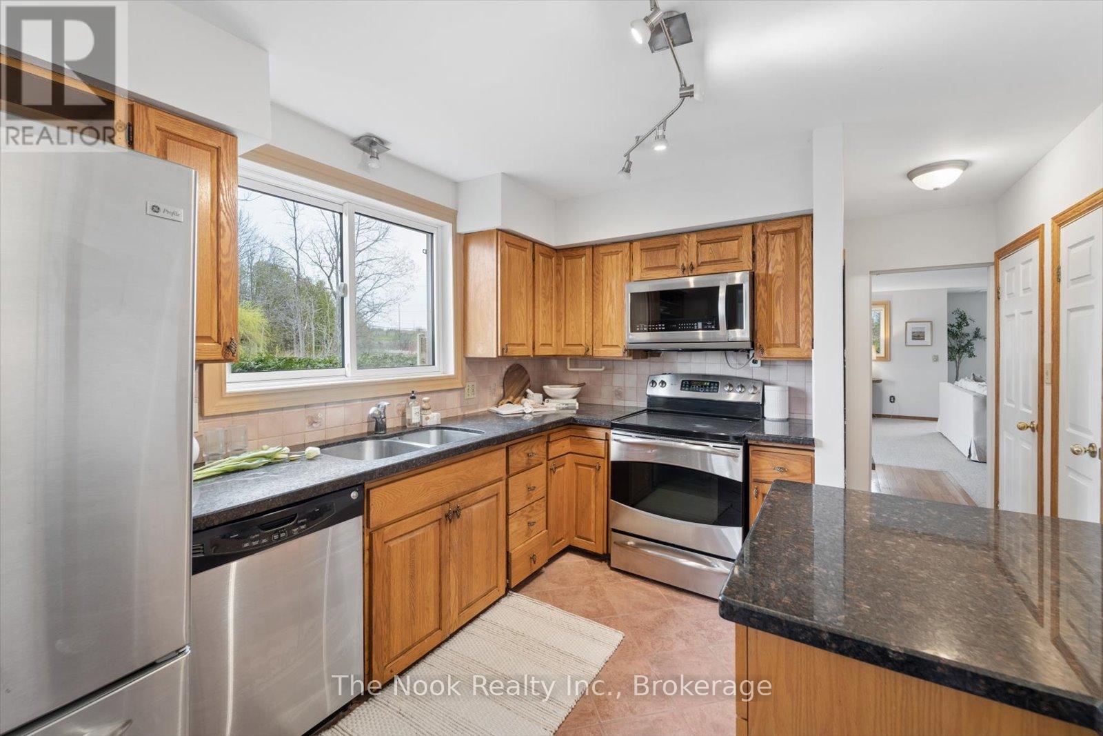 4680 Anderson Street, Whitby, Ontario  L1R 2V9 - Photo 7 - E13808896