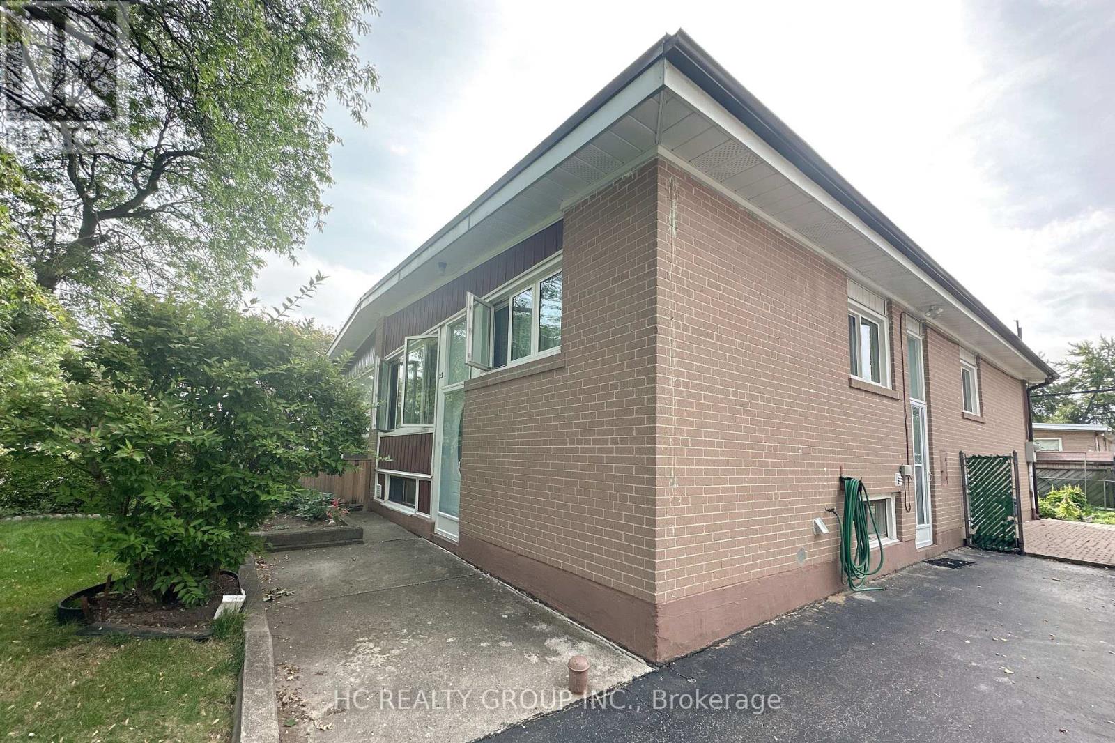 Basement - 23 Pynford Crescent, Toronto, Ontario  M3A 1W7 - Photo 2 - C13808708