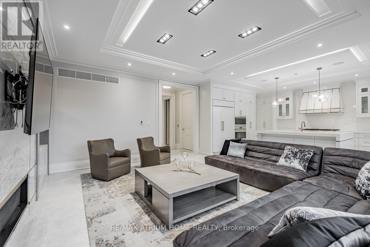 319 Richview Avenue, Toronto, Ontario  M5P 3G4 - Photo 17 - C13808744