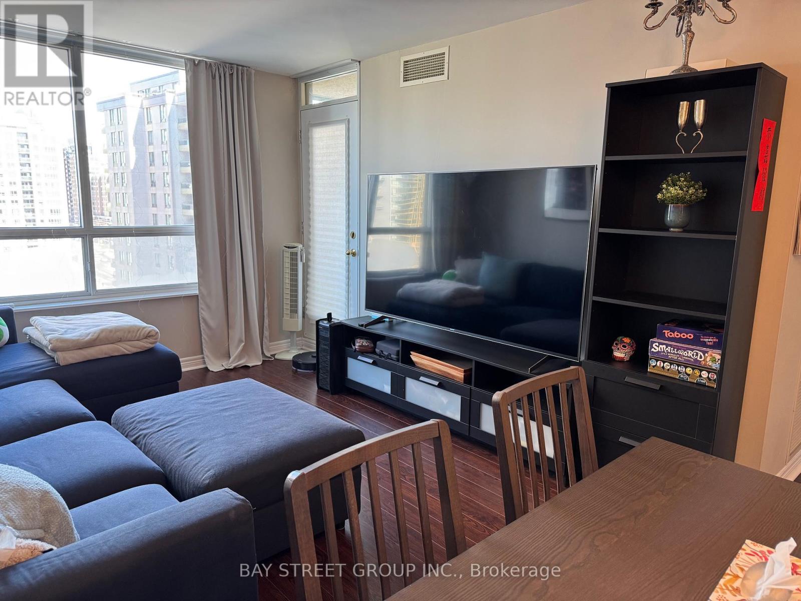 1203 - 18 Parkview Avenue, Toronto, Ontario  M2N 7H7 - Photo 5 - C13808790