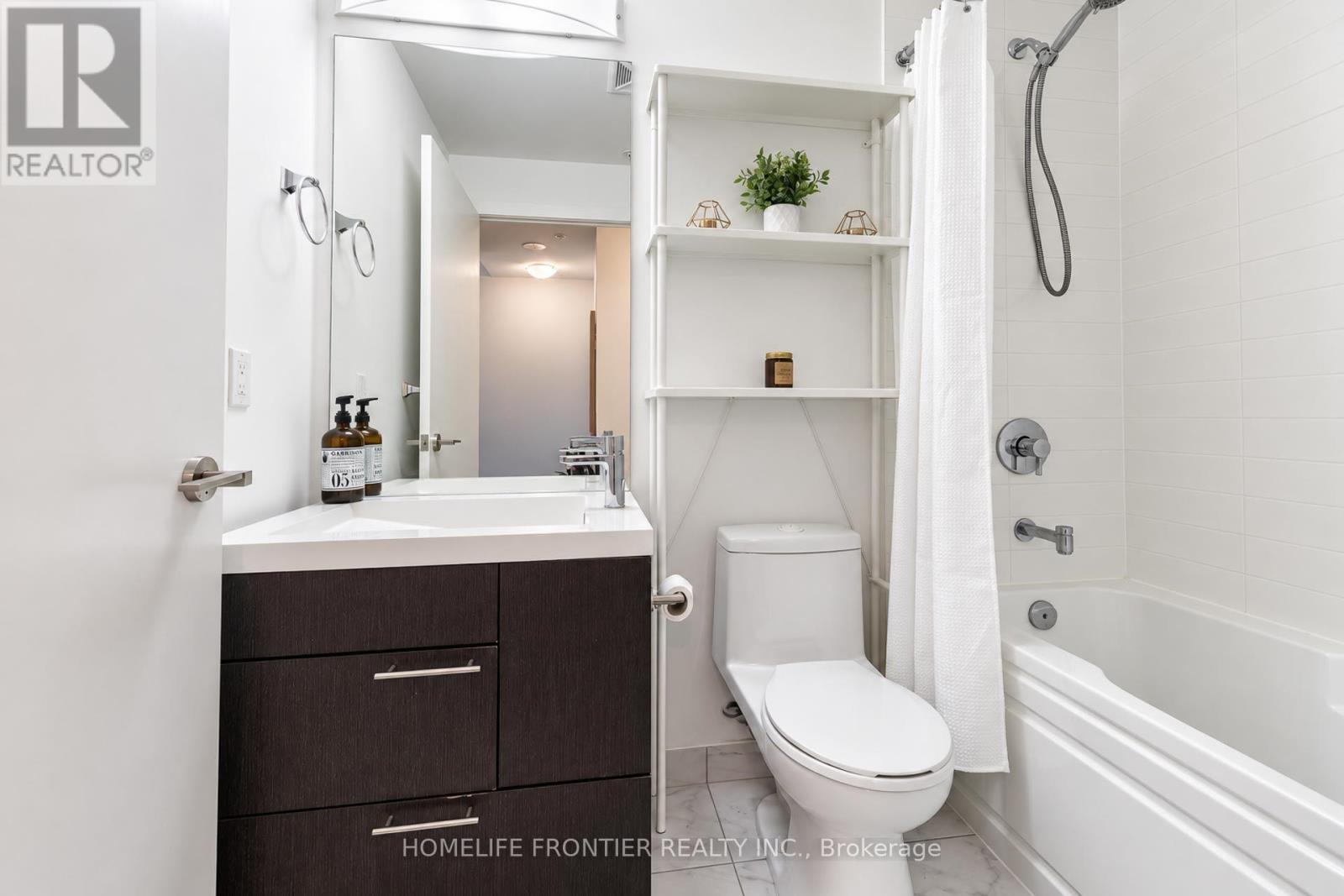 1404 - 199 Richmond Street W, Toronto, Ontario  M5V 0H4 - Photo 24 - C13808856