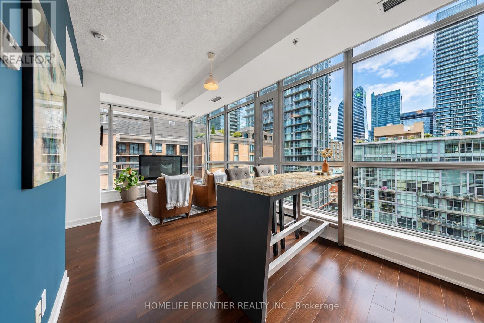 1404 - 199 Richmond Street W, Toronto, Ontario  M5V 0H4 - Photo 3 - C13808856