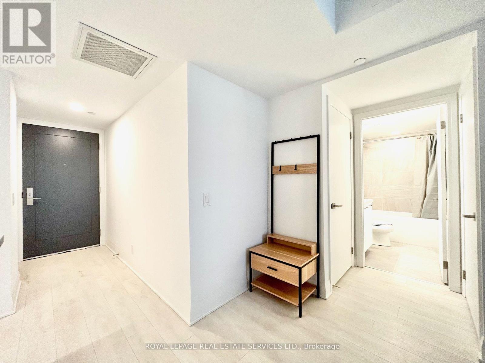 434 - 33 Frederick Todd Way, Toronto, Ontario  M4G 0C9 - Photo 2 - C13808910