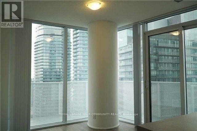 4902 - 100 Harbour Street, Toronto, Ontario  M5J 2T5 - Photo 5 - C13808984
