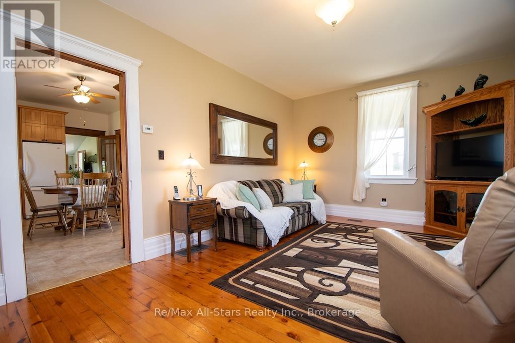 402 Mount Horeb Road, Kawartha Lakes, Ontario  K0L 2X0 - Photo 13 - X13808946