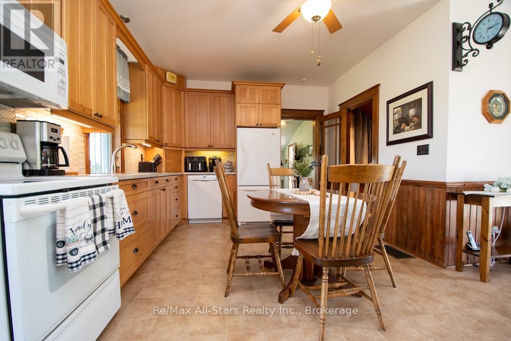402 Mount Horeb Road, Kawartha Lakes, Ontario  K0L 2X0 - Photo 8 - X13808946