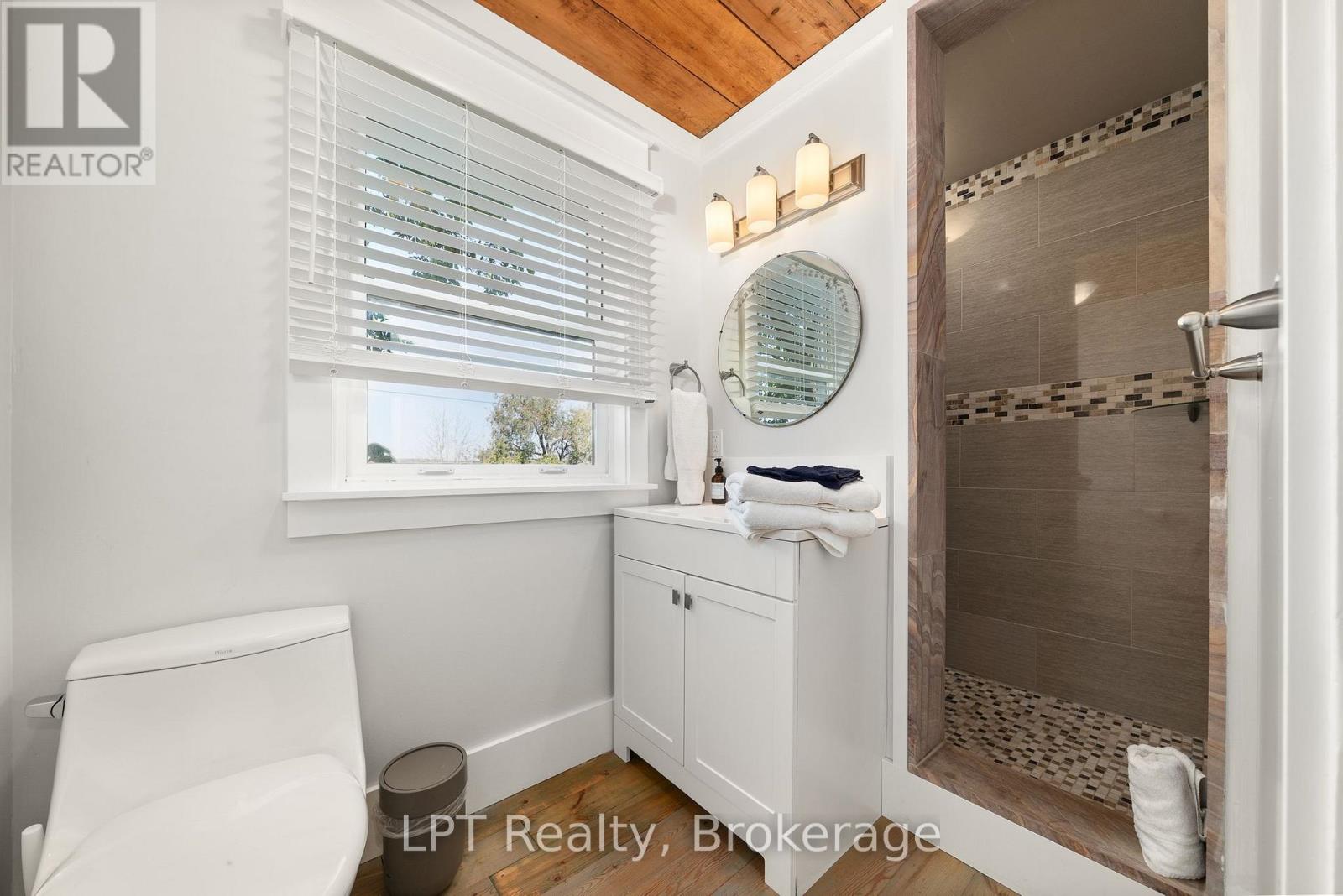 1768 County Rd 17 Road, Prince Edward County, Ontario  K0K 2P0 - Photo 37 - X13808976