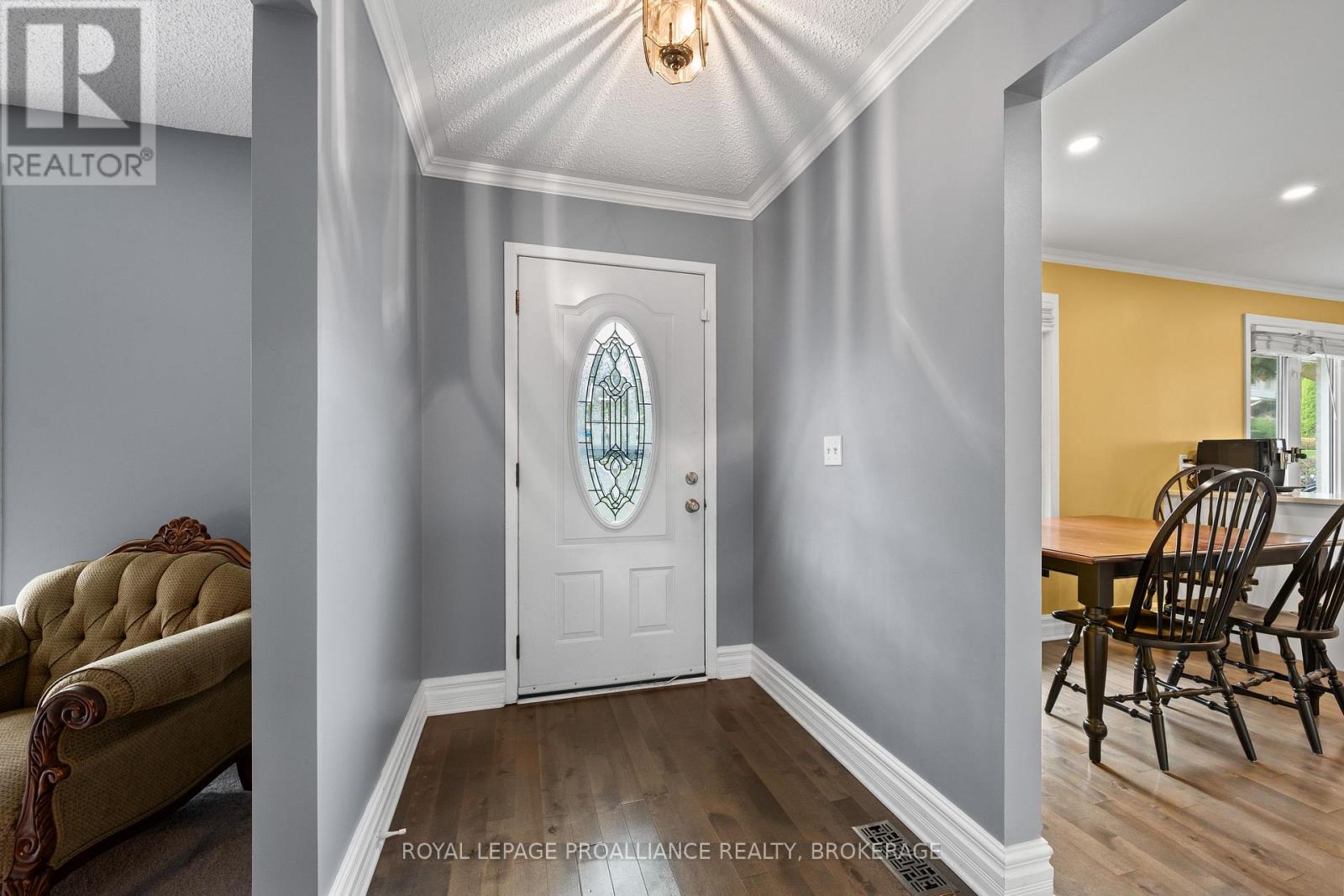 1212 Prince Charles Drive, Kingston, Ontario  K7M 5K1 - Photo 4 - X13808724