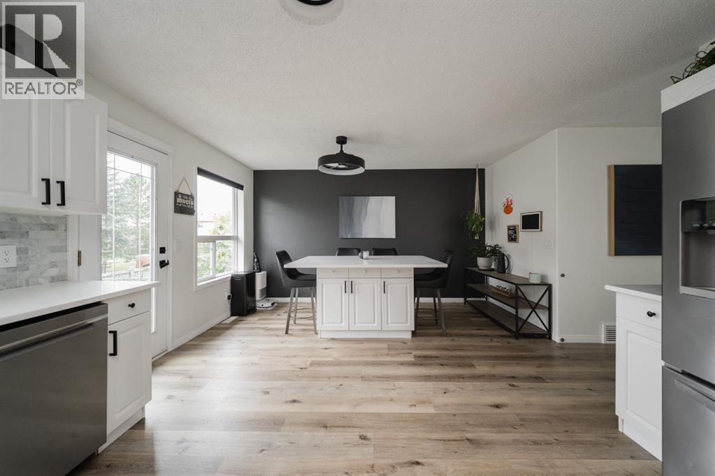 341 Diefenbaker Drive, Fort Mcmurray, Alberta T9K 2K1 - Photo 15 - A2345318