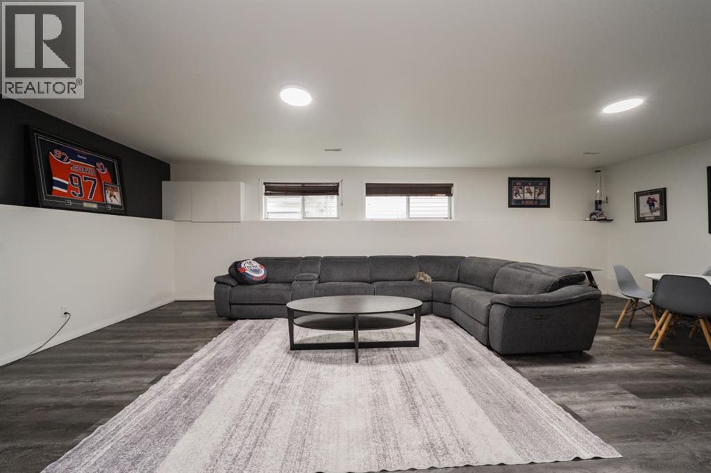 341 Diefenbaker Drive, Fort Mcmurray, Alberta T9K 2K1 - Photo 33 - A2345318