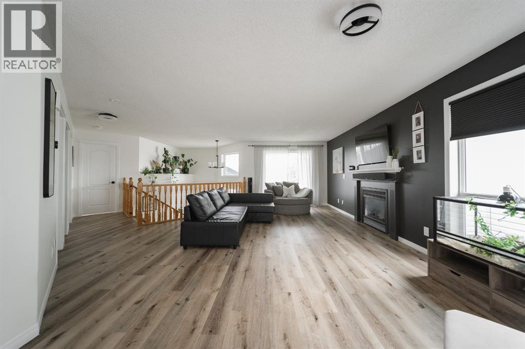 341 Diefenbaker Drive, Fort Mcmurray, Alberta T9K 2K1 - Photo 6 - A2345318