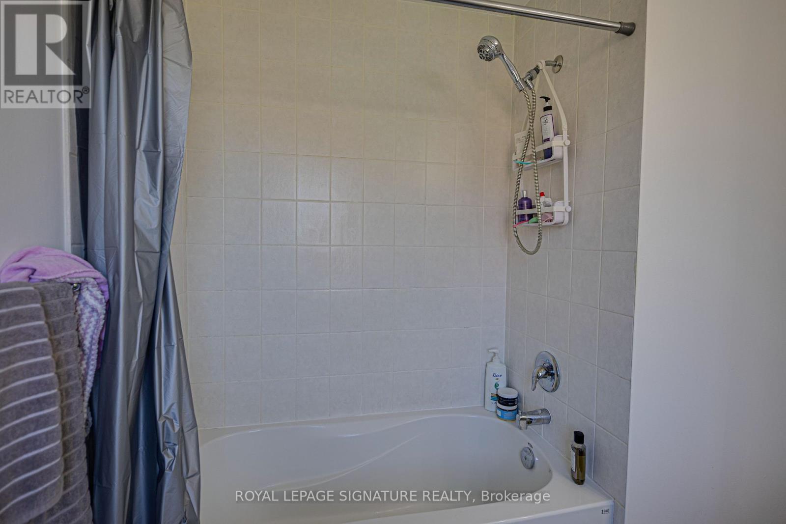 1832 Misthollow Drive, Pickering, Ontario  L1X 0A7 - Photo 31 - E13808868